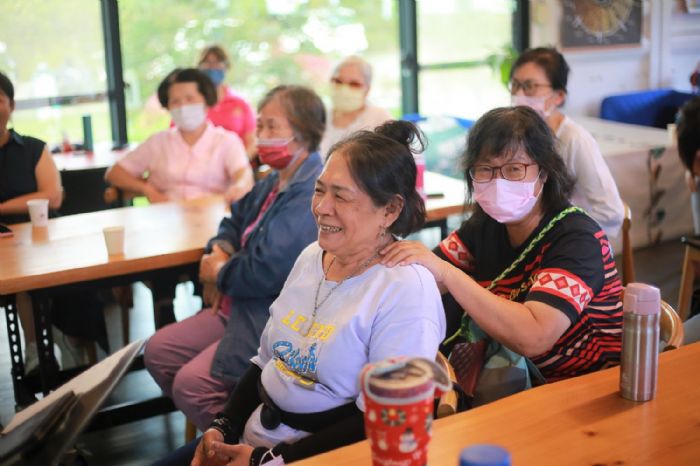 屏東強化家庭照顧支持力，自助互助網絡成社區共好新典範